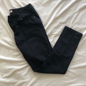 LAST CHANCE•Boom Boom Jeans• Black Skinny Leg Pants